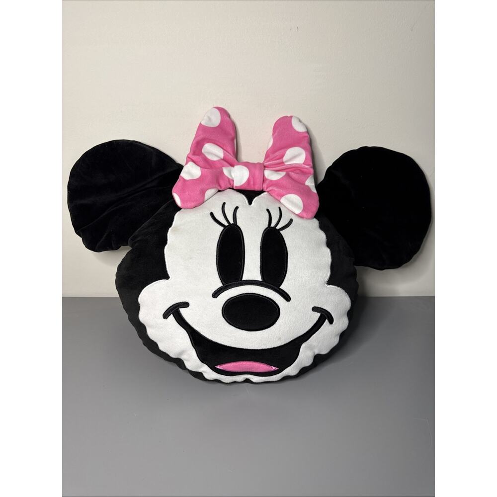Disney Store Minnie Mouse Face pillow Plush Stuffed Animal 13” Decor Vtg